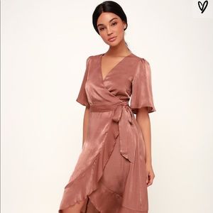 Lulu’s wrap midi dress MAUVE M